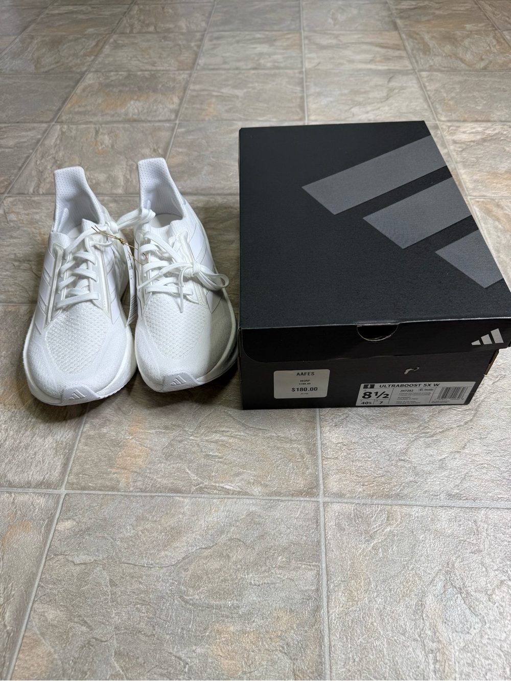 Addias Ultra boost 5X Cloud White Core Black Womens Shoe Size 8.5 White NWT
